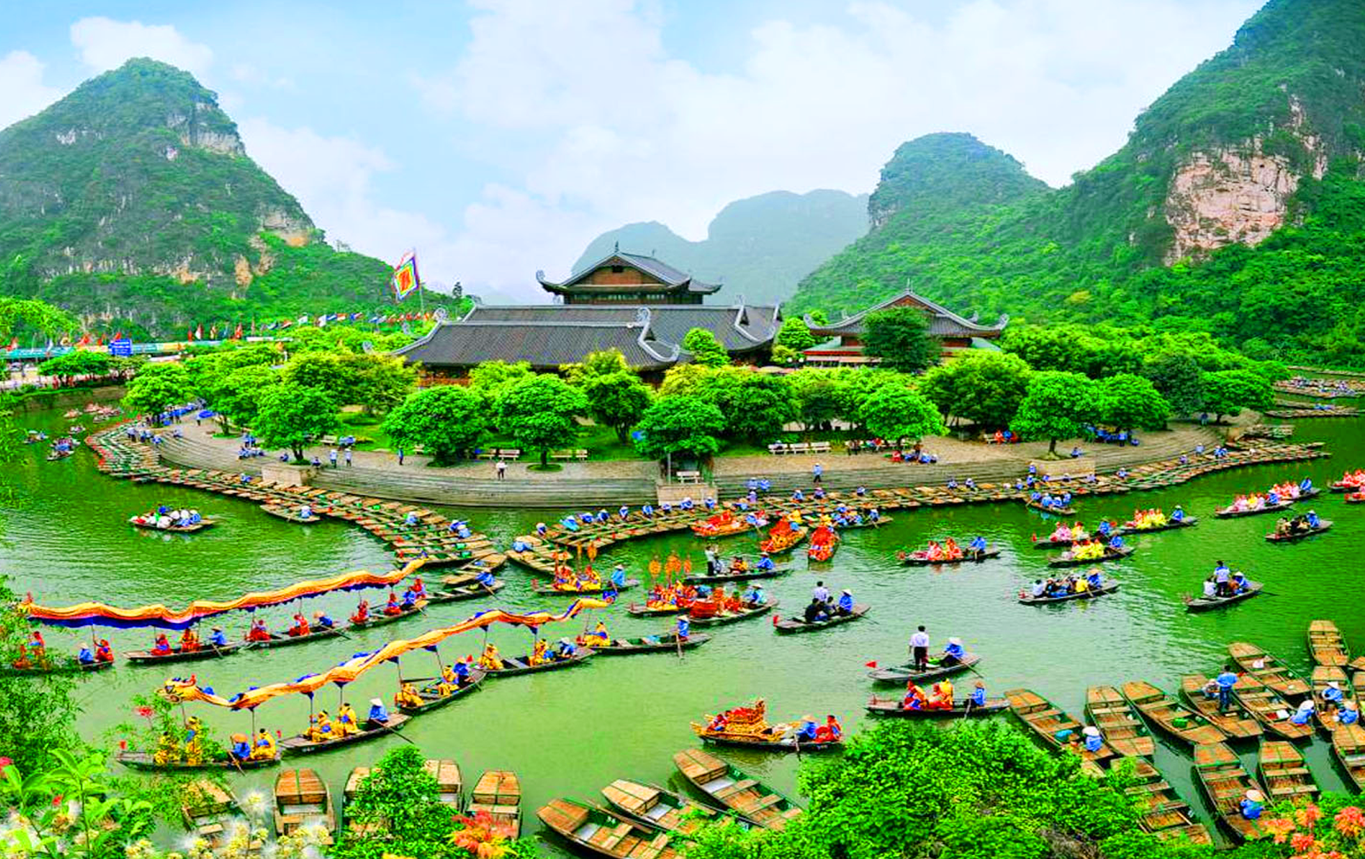 FULLDAY DISCOVERY TOUR INCENSE VILLAGE - TAM COC BOATING - HOA LU ANCIENT CAPITAL DEPARTS FROM HANOI VIETNAM 