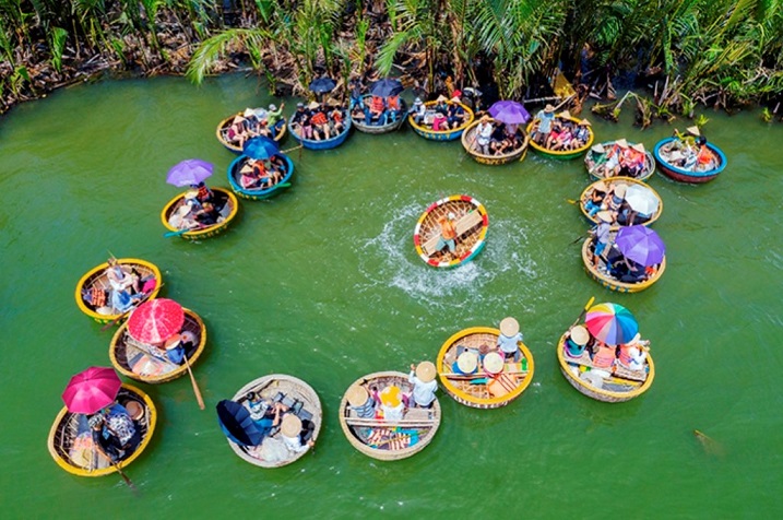 CENTRAL VIETNAM HERITAGE DISCOVERY TOUR DA NANG 4 DAYS 3 NITES PACKAGE DA NANG– BANAHILL– HOI AN DEPART FROM HA NOI / SAI GÒN (HOCHIMINH CITY)